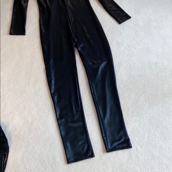 Leg Avenue Jump Suit - Picture 4 of 4